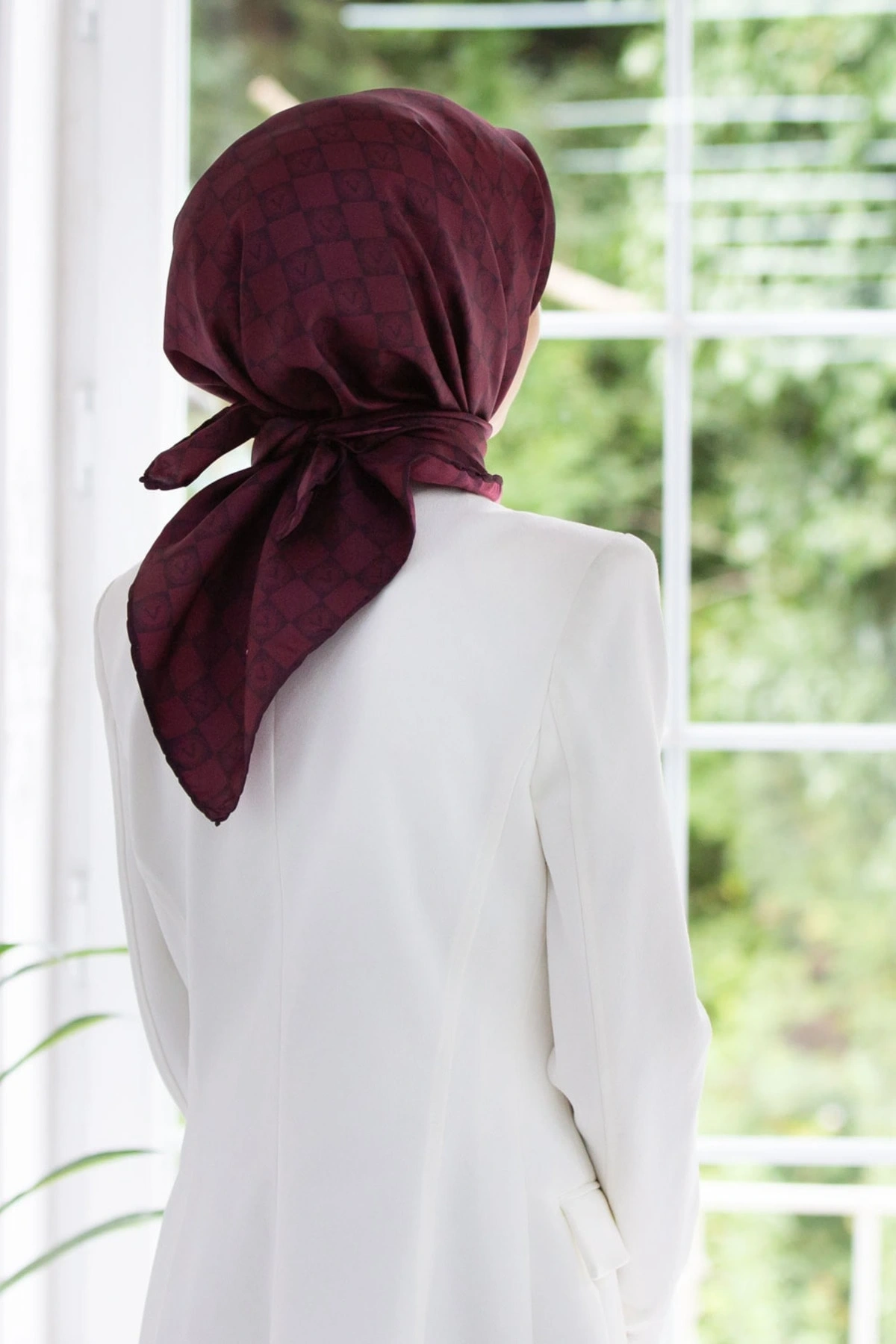 Vissona İndigo Twill Ipek Eşarp