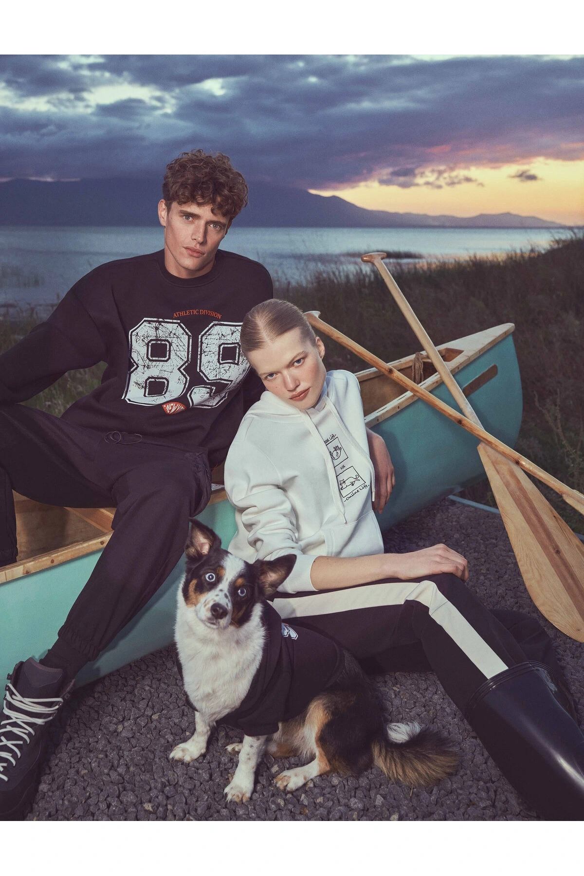 Kapüşonlu Sweatshirt Nakışlı Kanguru Cepli Uzun Kollu