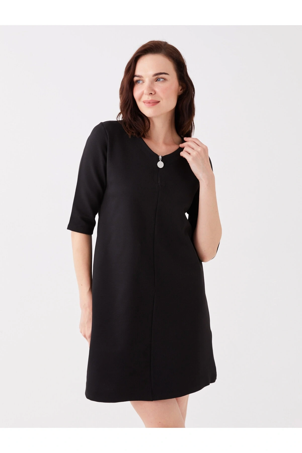 V Yaka Düz Kısa Kollu Kadın Elbise