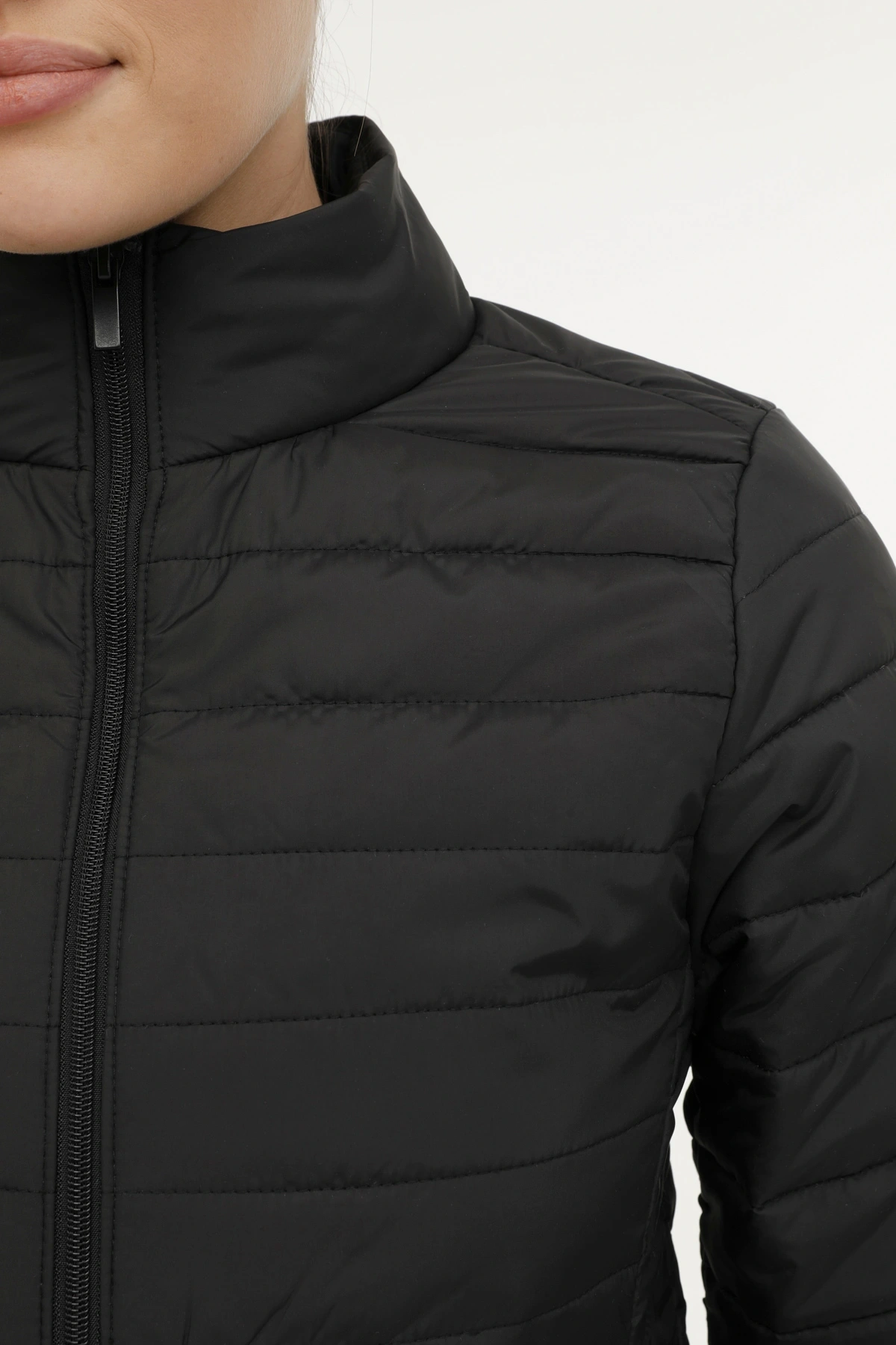 1sn659 Padded Siyah Renk Mont