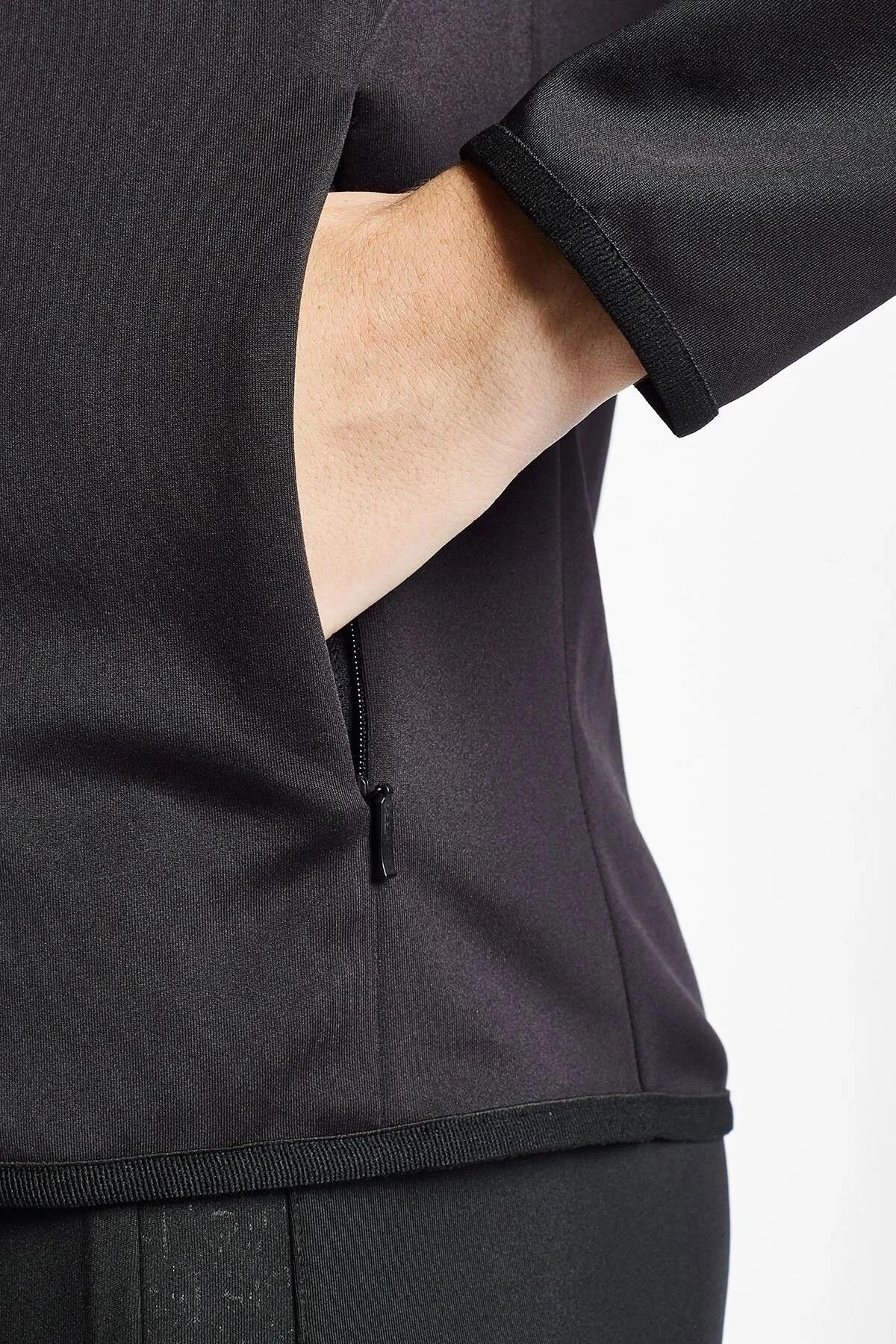 24B-2001 KADIN KOŞU FERMUARLI KAPÜŞONLU ÜST