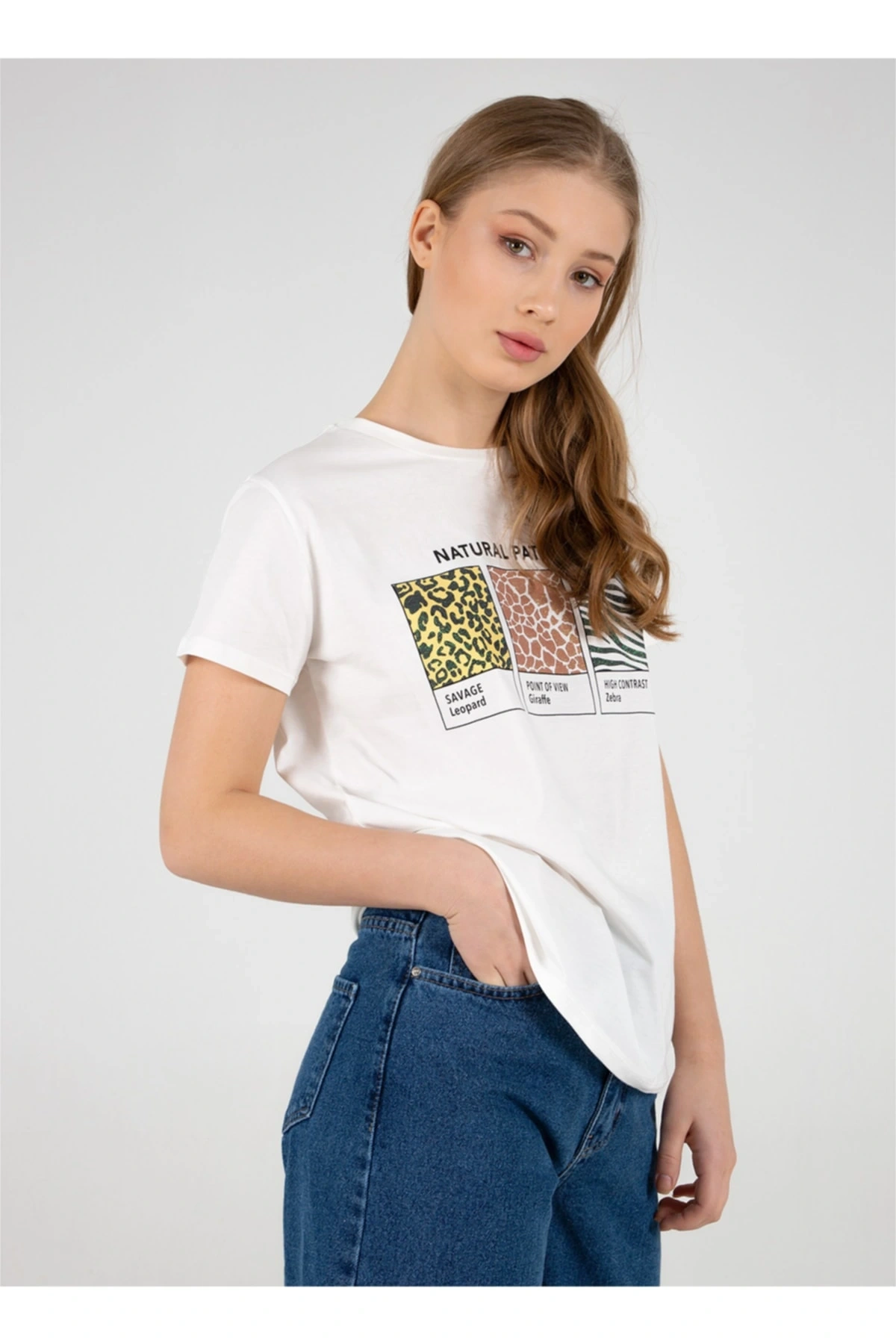 22y0654k1 Bisiklet Yakakısa Kollu Normal Kalıp Baskılı Beyaz Kadın T-shirt