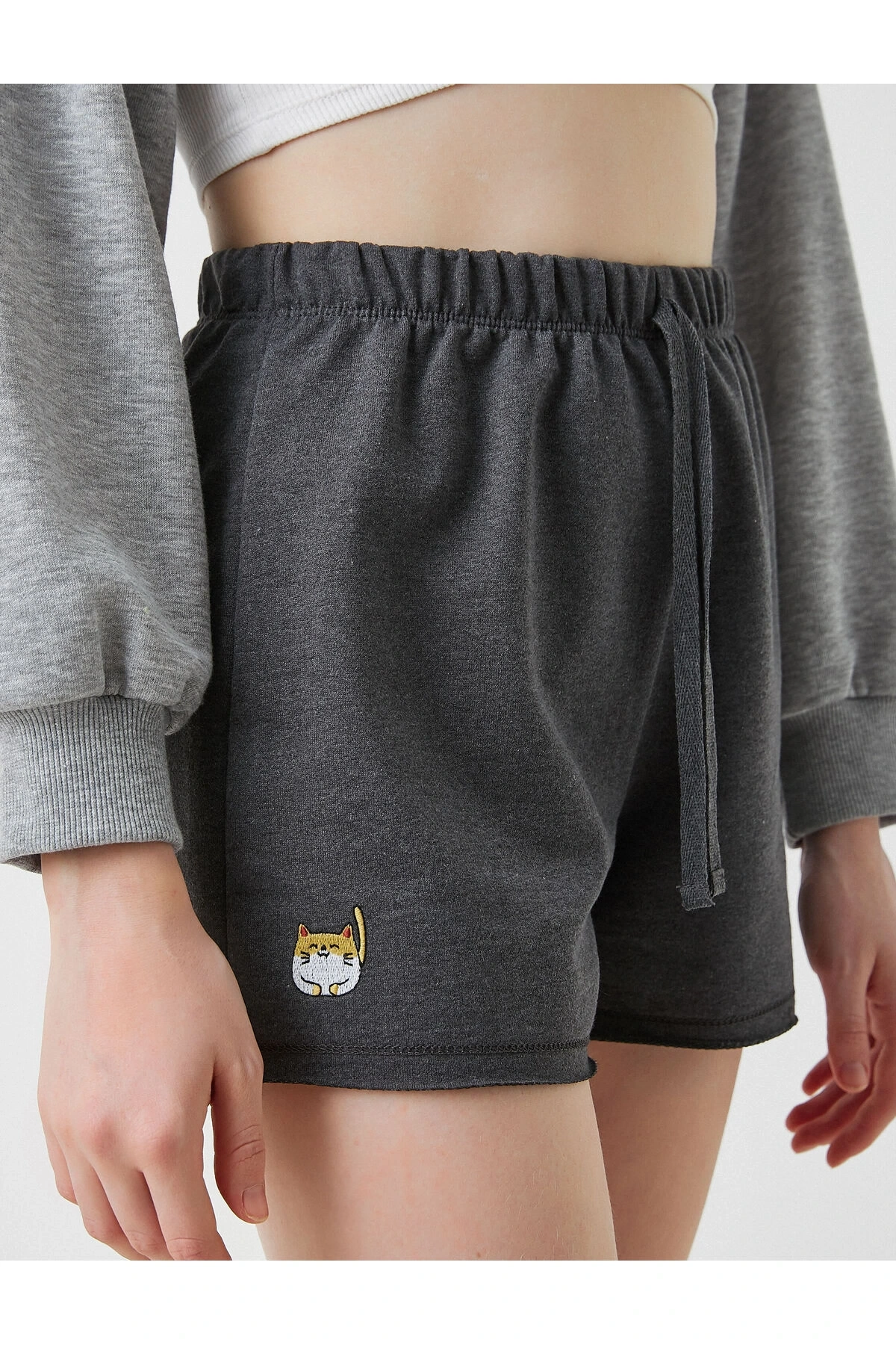 Beli Lastikli Baskılı Şort