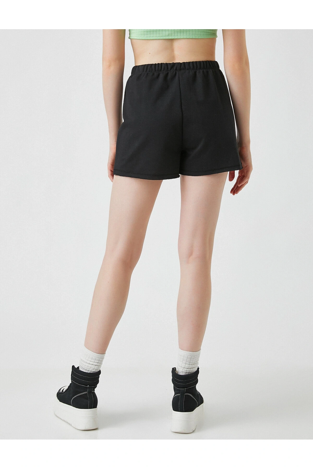 Beli Lastikli Baskılı Şort