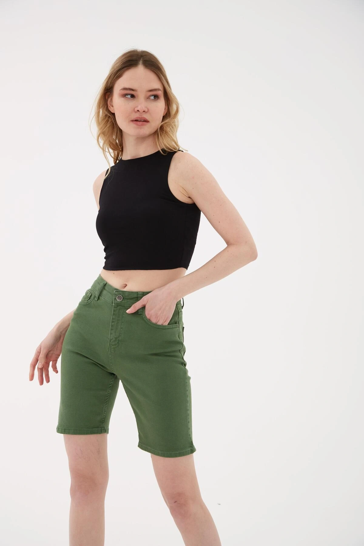 Kolsuz Crop Bluz Siyah