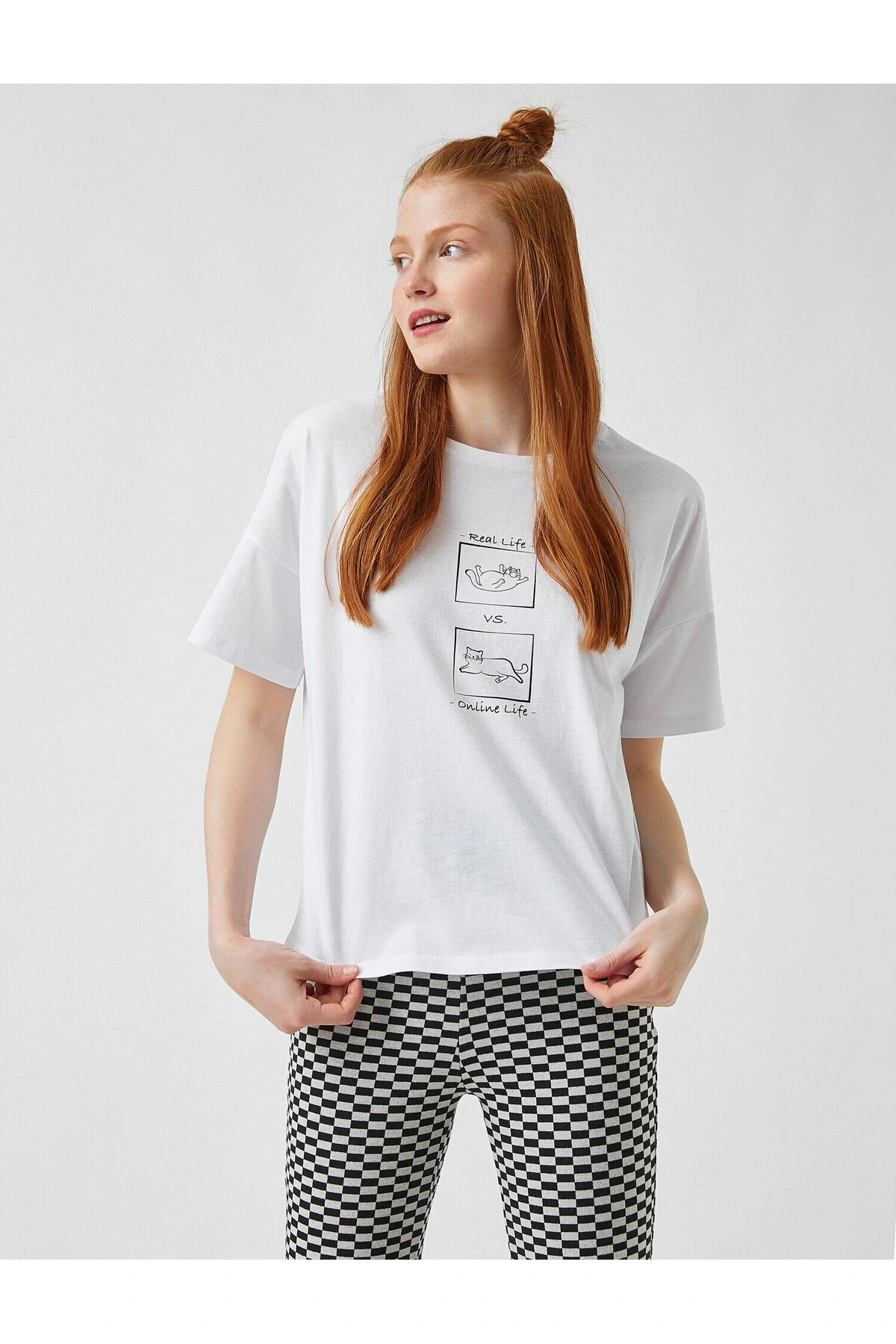 2sal10228ık Ekru T-shirt