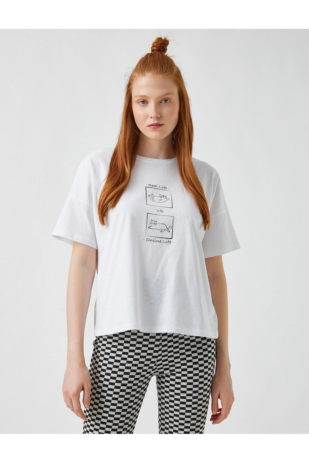 2sal10228ık Ekru T-shirt