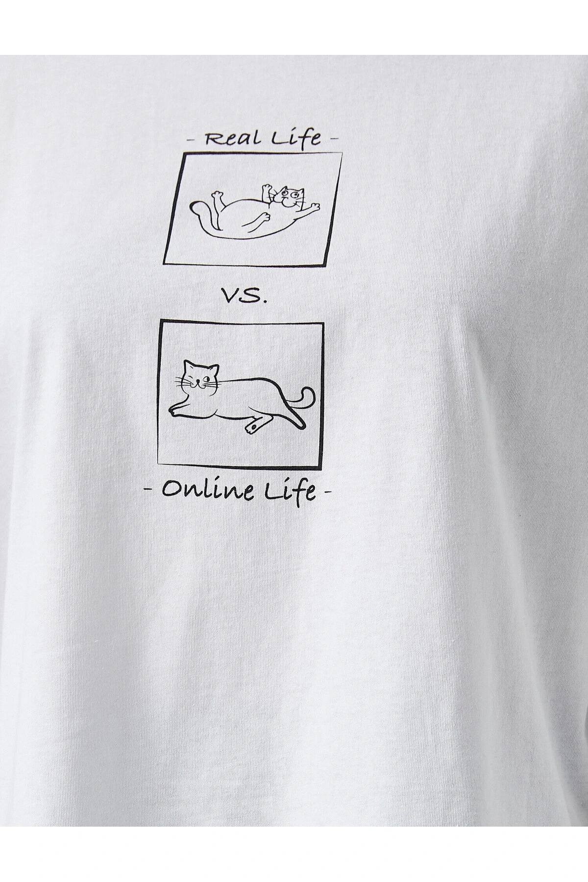 2sal10228ık Ekru T-shirt