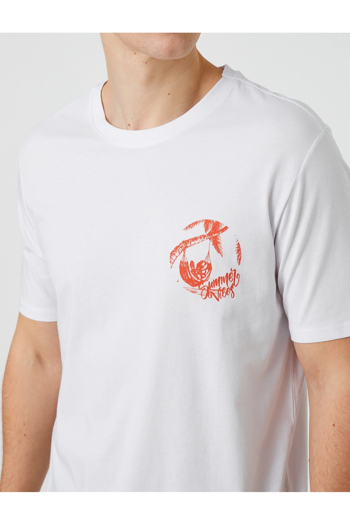 Bisiklet Yaka Tişört Palmiye Baskılı Kısa Kollu