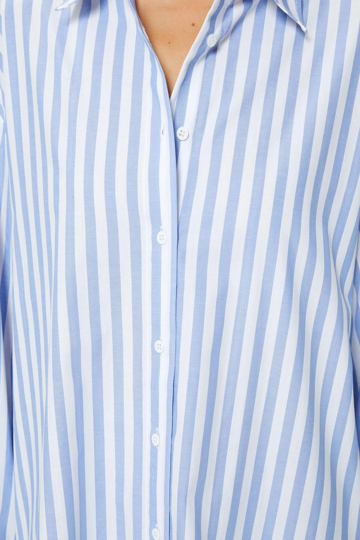 Kadın Mavi Çizgili Gömlek