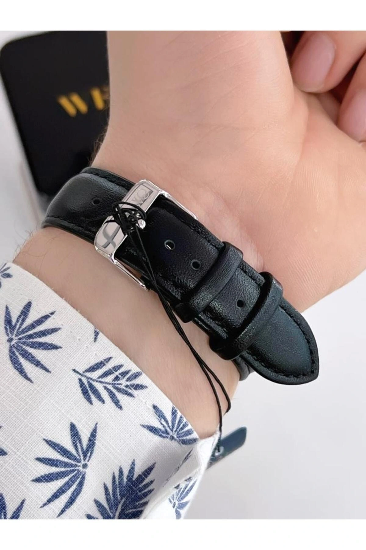 WWG208002 Wesse Deri Kordon Kararmaz Renk Atmaz 5 Atm Suya Dayaknıklı Erkek Klasik Kol Saat