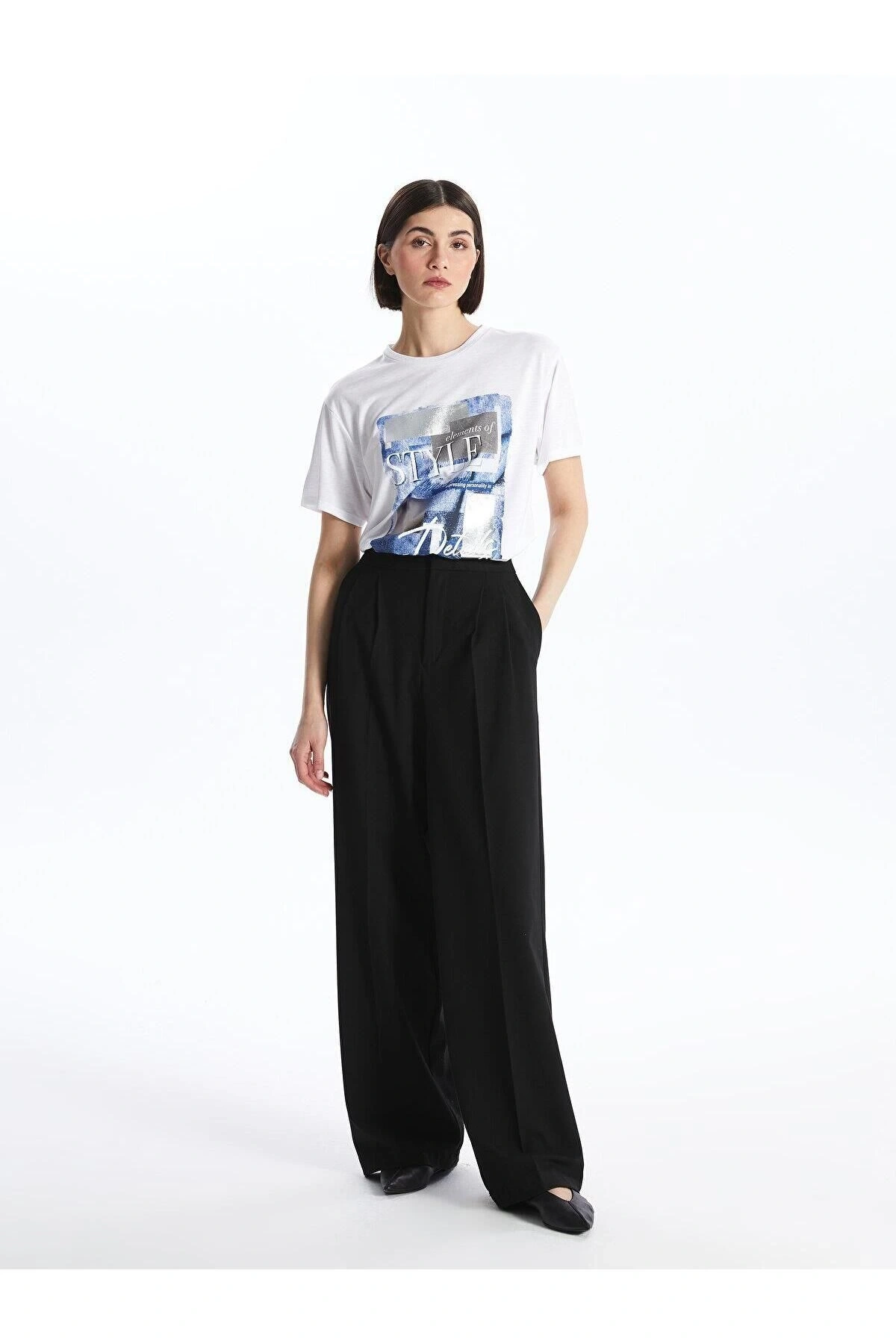 LCW Vision Bisiklet Yaka Baskılı Kısa Kollu Kadın Tişört