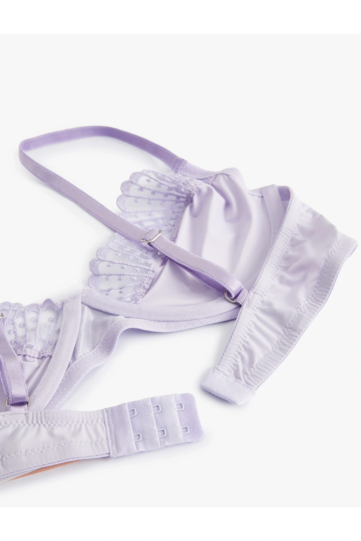 Dantelli Balenli Sütyen Dolgusuz Kapsız