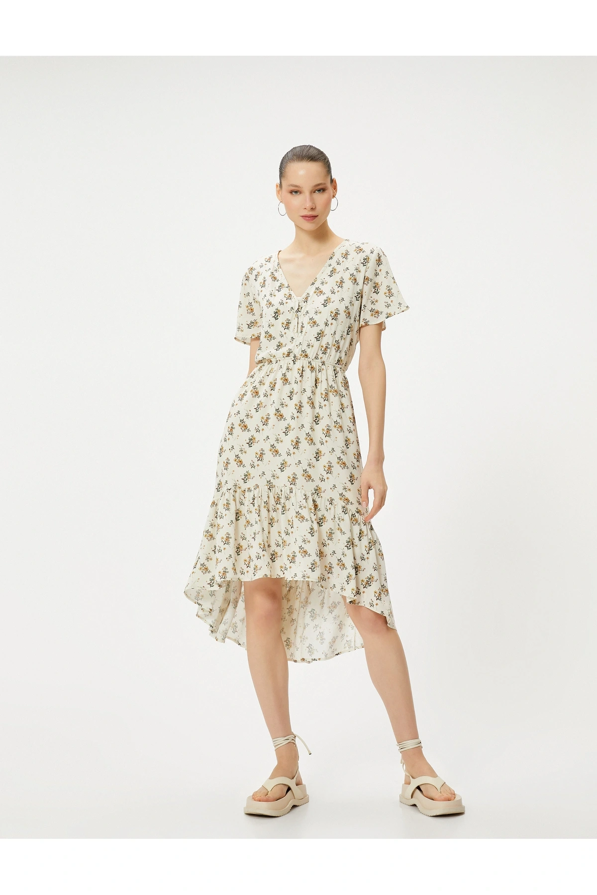 Çiçekli Midi Elbise Asimetrik Kesim Fırfırlı Kısa Kollu V Yaka Düğmeli Astarlı