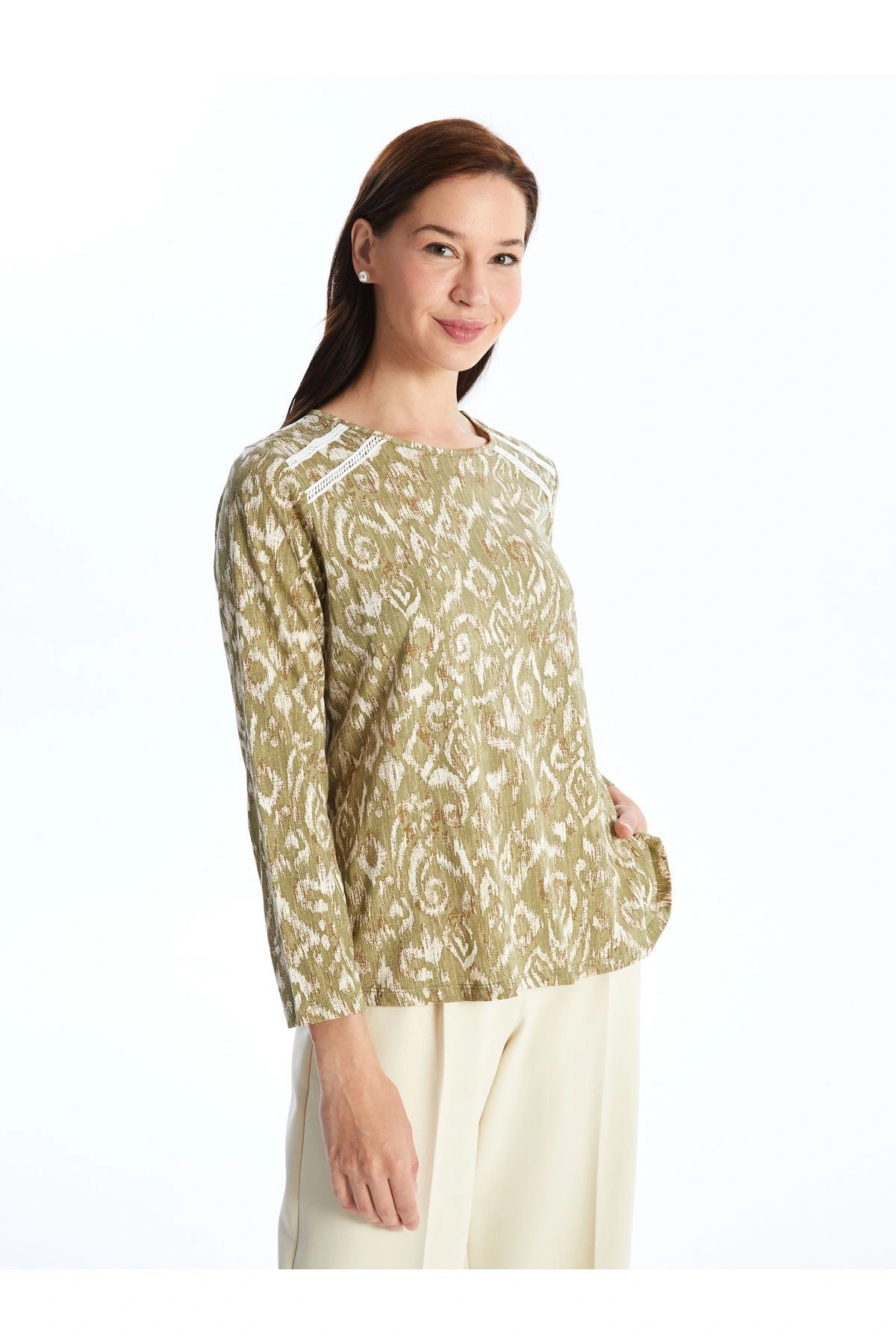 Bisiklet Yaka Desenli Uzun Kollu Kadın Bluz