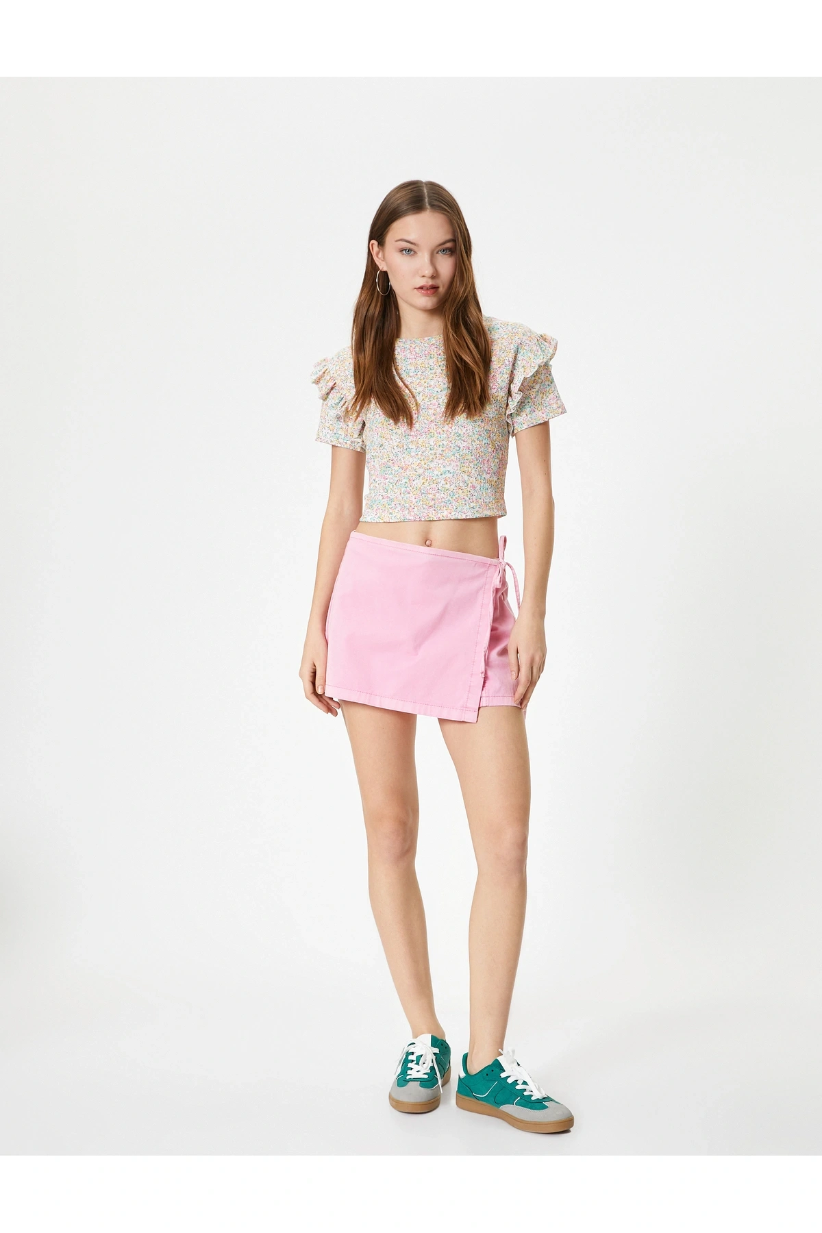 Çiçekli Fırfırlı Tişört Kısa Kollu Bisiklet Yaka Dokulu Bürümcük