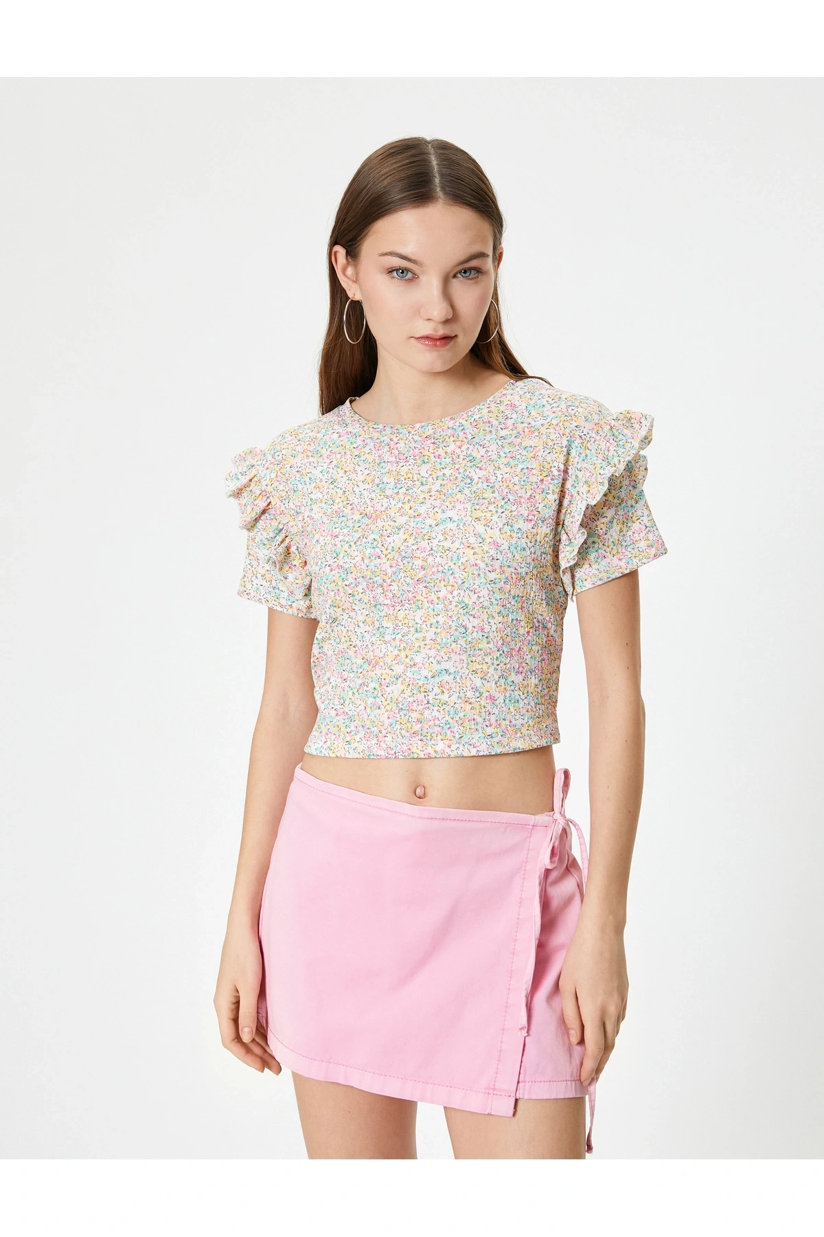 Çiçekli Fırfırlı Tişört Kısa Kollu Bisiklet Yaka Dokulu Bürümcük