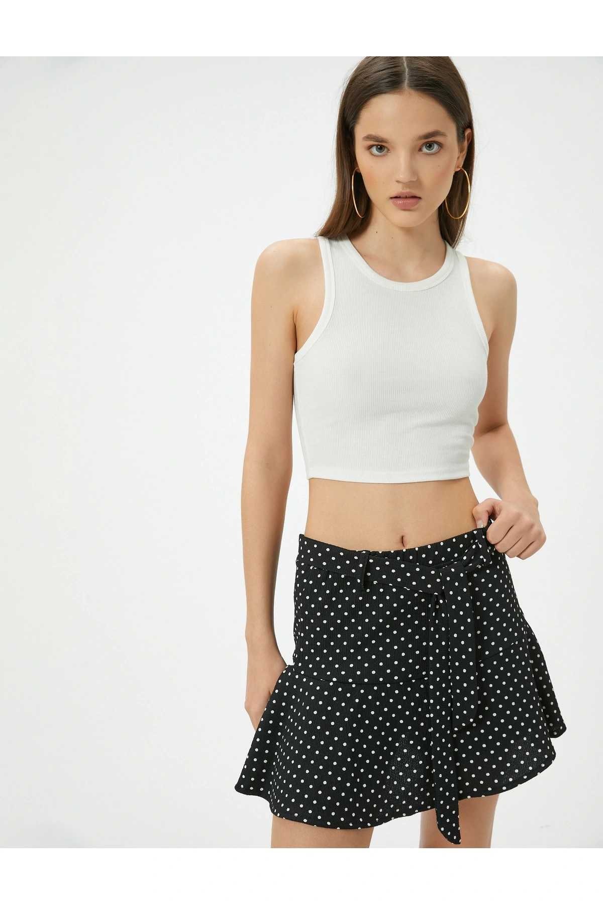 Puantiyeli Mini Şort Etek Kemer Detaylı Rahat Kalıp Bürümcük
