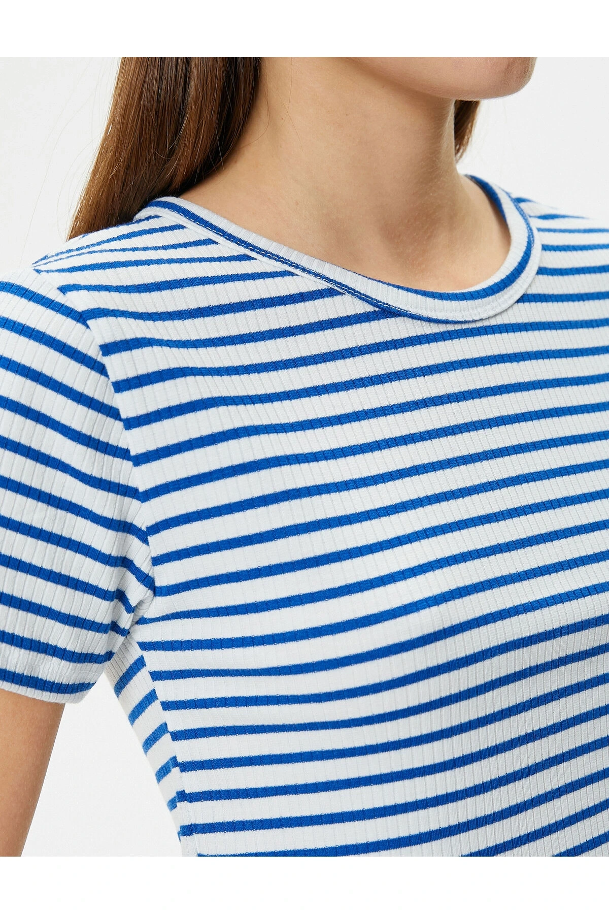 Crop Tişört Slim Fit Ribanalı Kısa Kollu Bisiklet Yaka