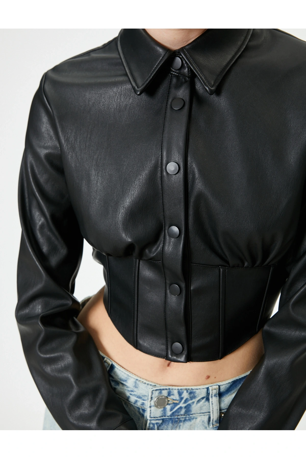 Deri Görünümlü Gömlek Crop Korse Detaylı Uzun Kollu Düğmeli Slim Fit