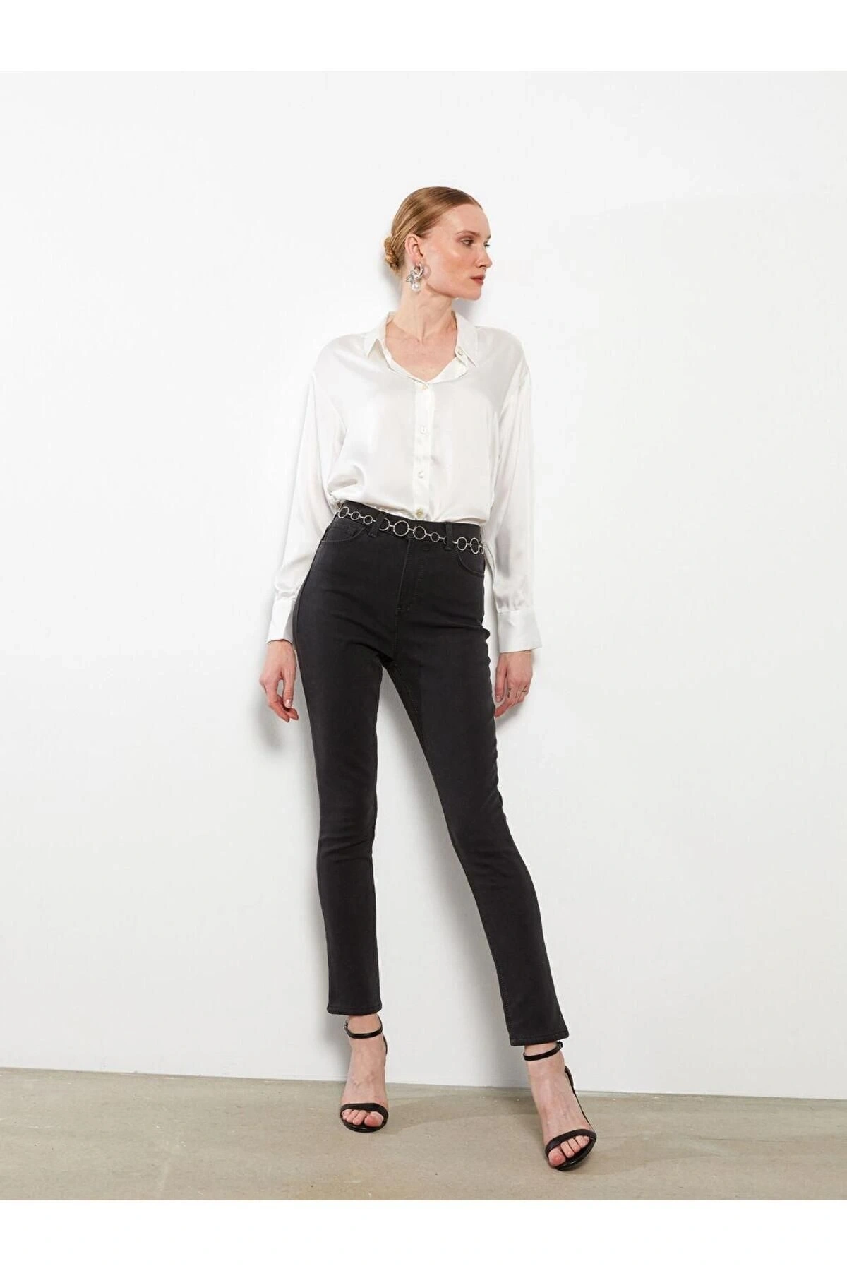 LCWAIKIKI Basic Slim Fit Düz Kadın Jean Pantolon