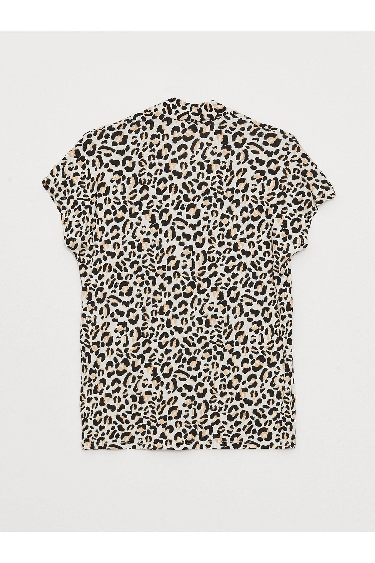 LCWAIKIKI Classic Karışık V Yaka Desenli Kısa Kollu Kadın Bluz