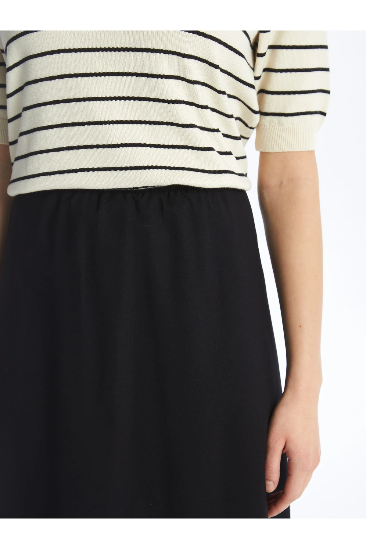 Kadın Beli Lastikli Düz Etek