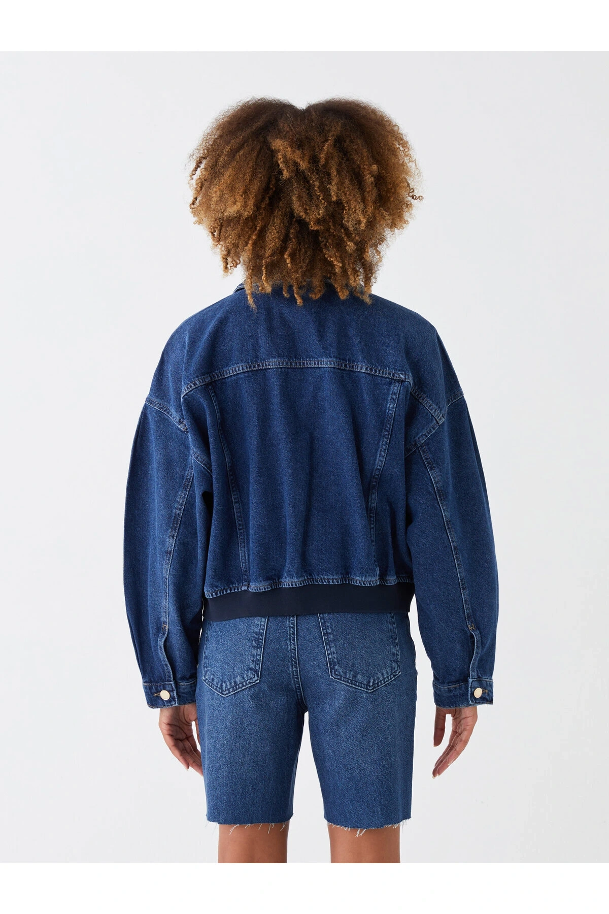 Gömlek Yaka Düz Uzun Kollu Oversize Kadın Jean Ceket