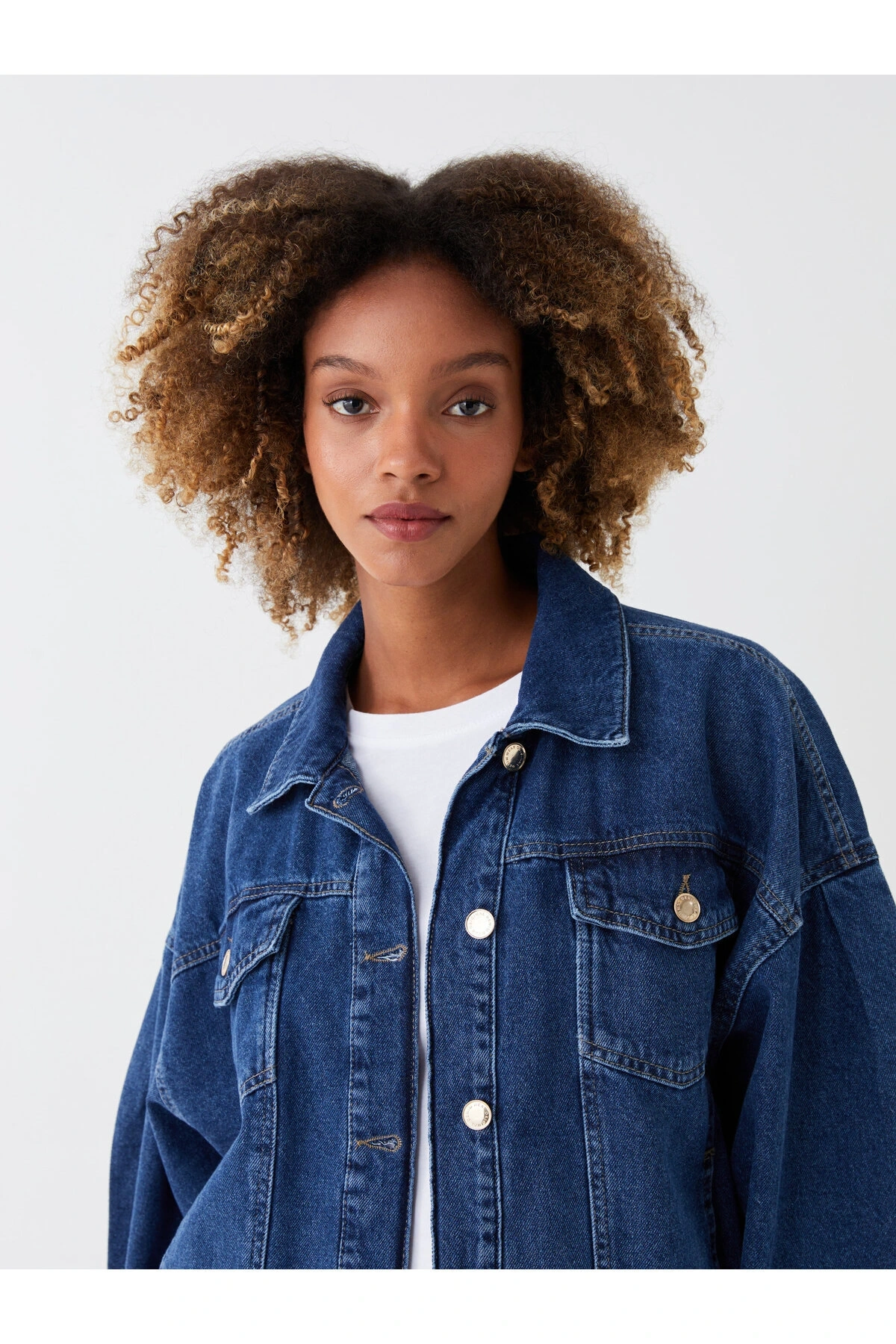 Gömlek Yaka Düz Uzun Kollu Oversize Kadın Jean Ceket