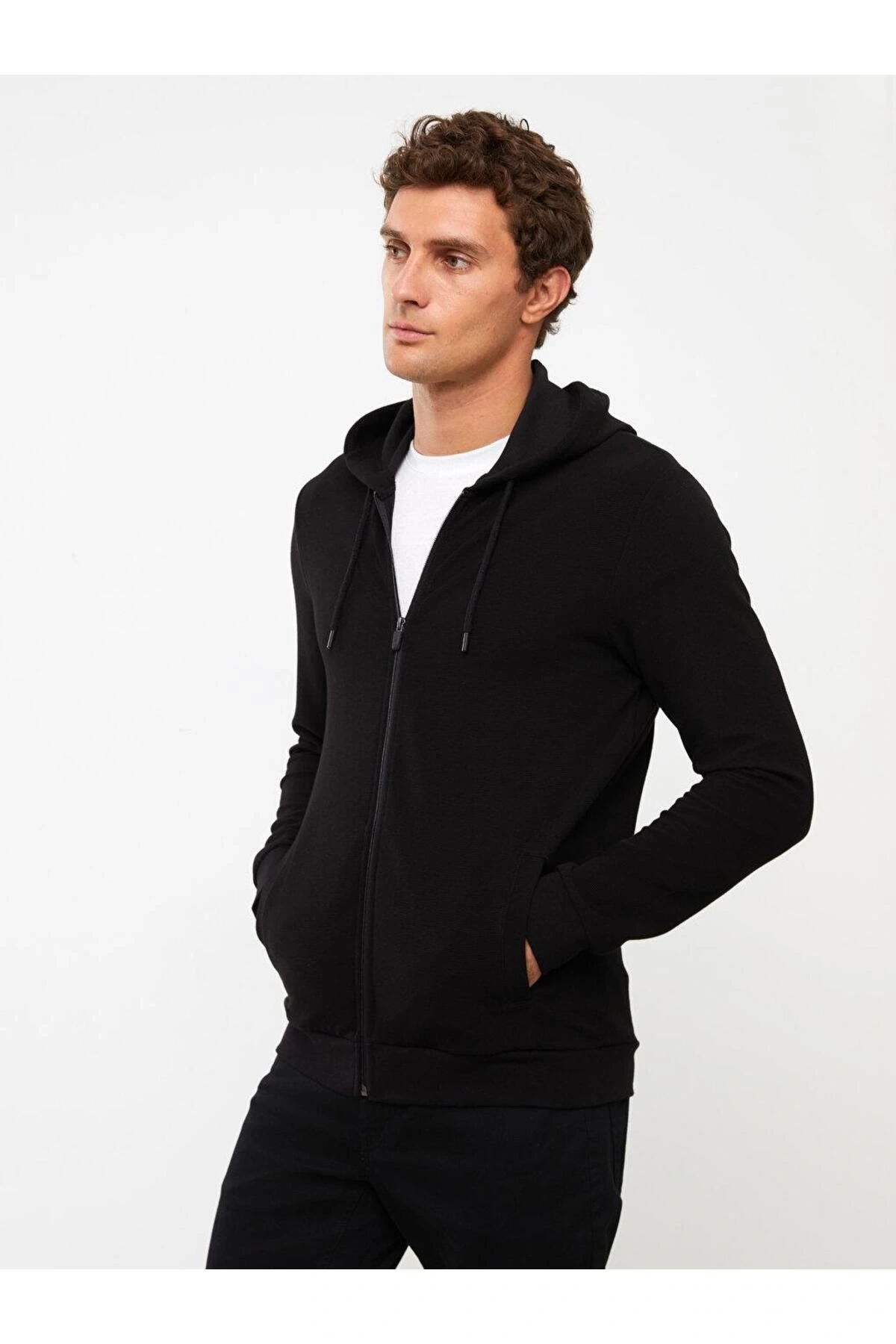 LCWAIKIKI Classic Kapüşonlu Uzun Kollu Erkek Spor Hırka