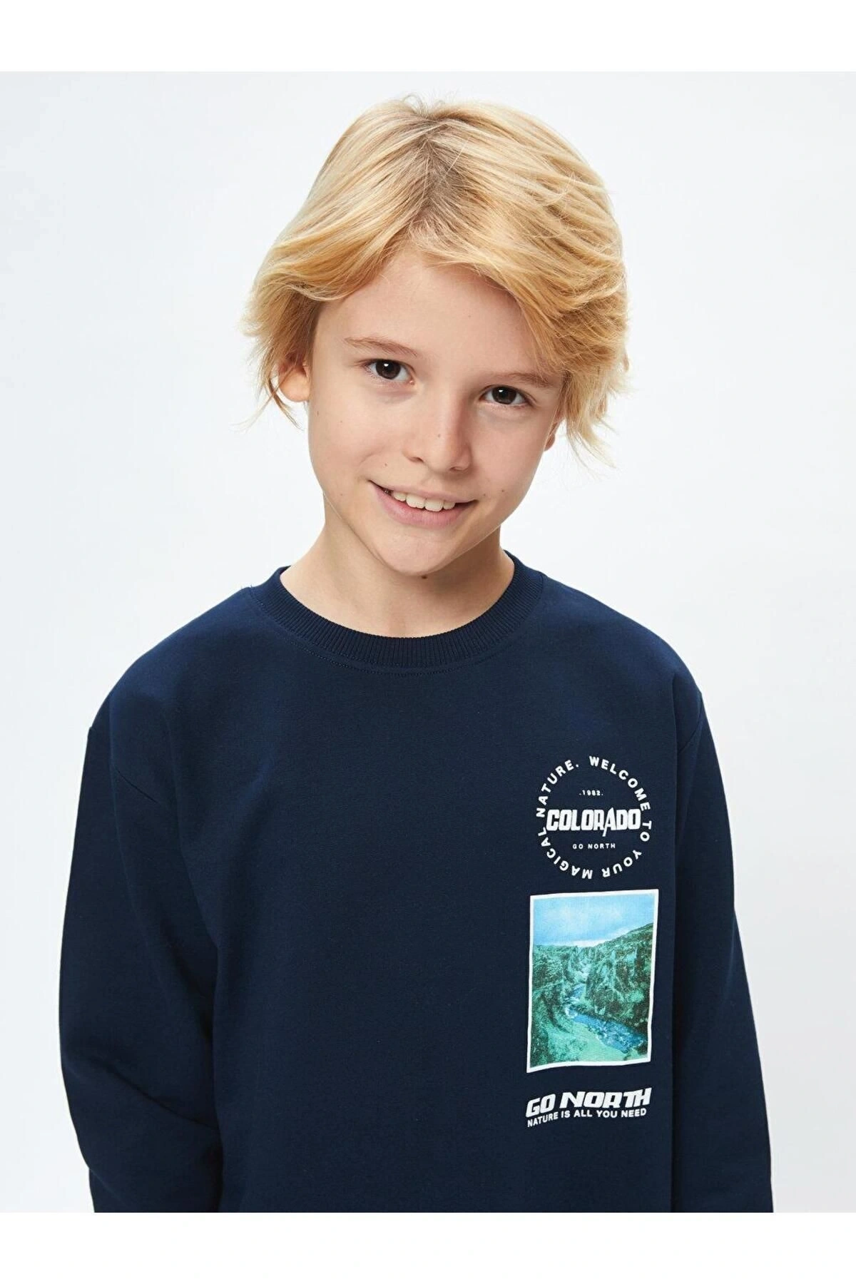 LCW Kids Rahat Kalıp Bisiklet Yaka Baskılı Erkek Çocuk Sweatshirt