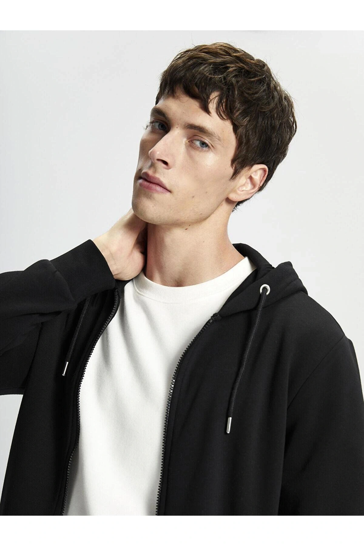 LCWAIKIKI Classic Siyah Kapüşonlu Uzun Kollu Erkek Kalın Fermuarlı Sweatshirt