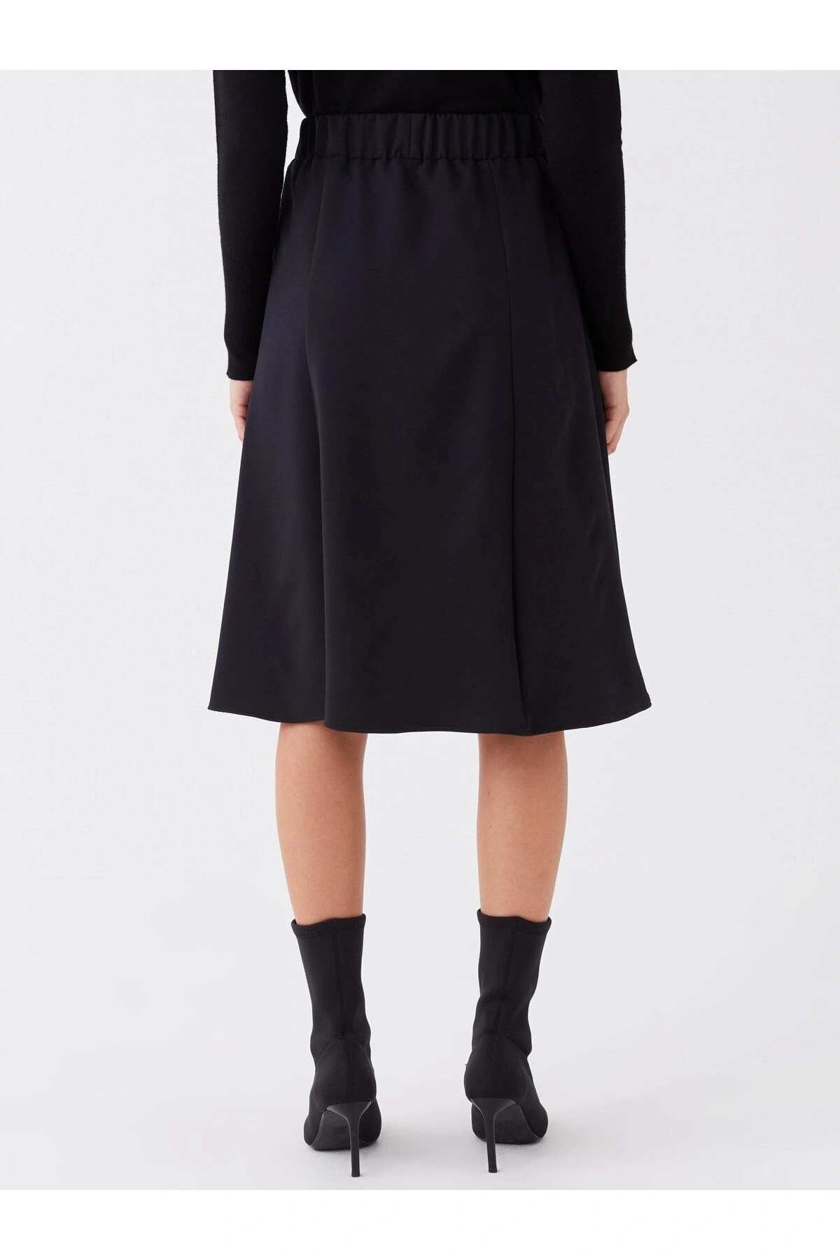 Beli Lastikli Düz A Kesim Kadın Etek