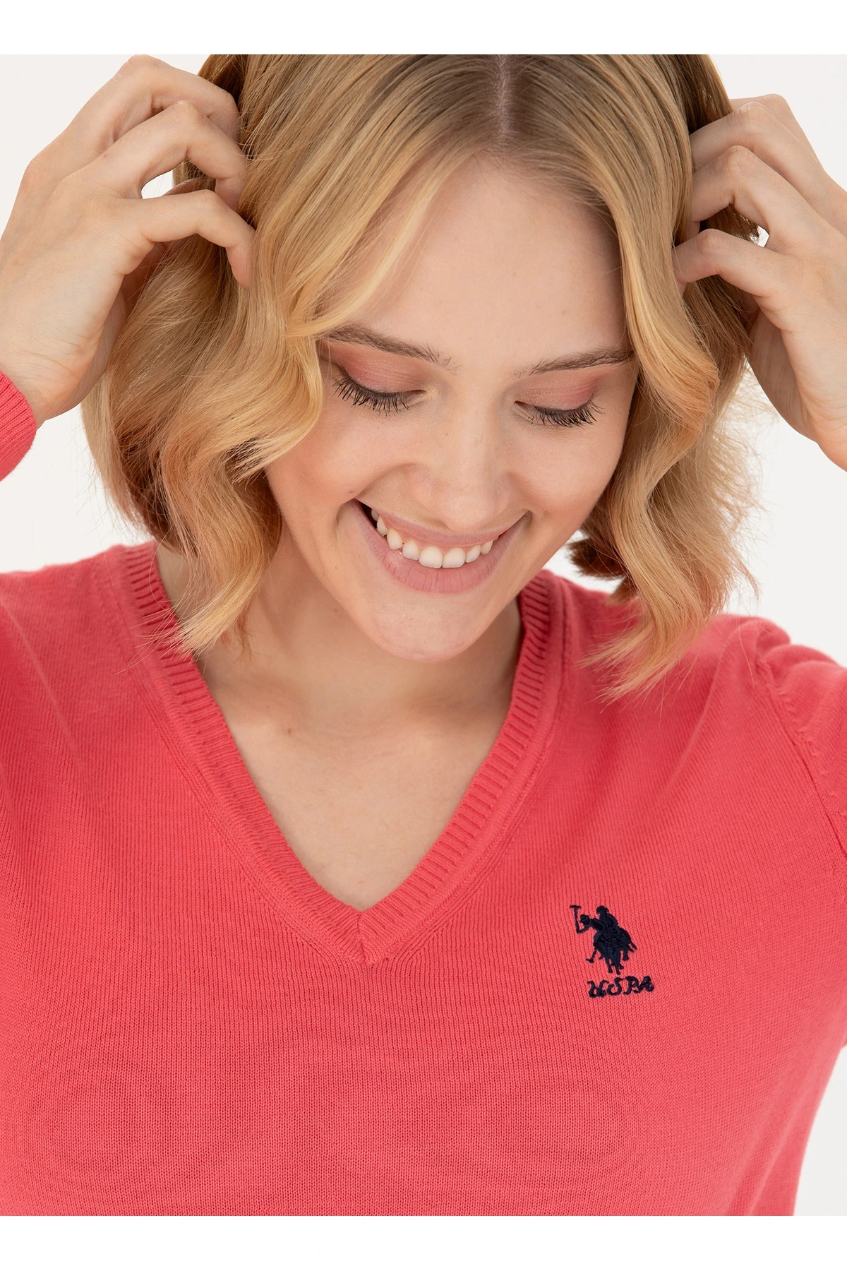 U.S. Polo Assn. V Yaka Slim Fit Pembe Kazak Kadın GTD02-BSK23