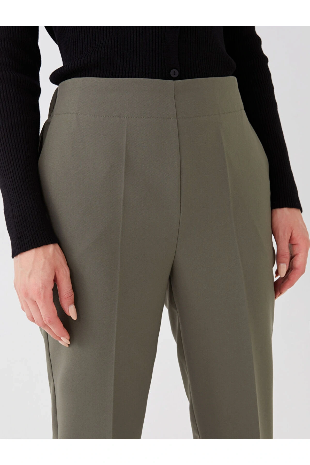 LCWAIKIKI Classic Haki Beli Lastikli Standart Fit Kadın Pantolon