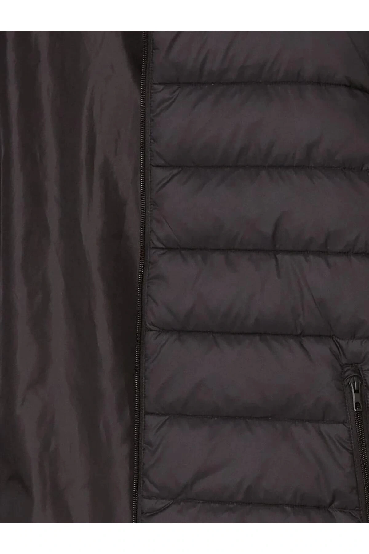 LCWAIKIKI Classic Siyah Standart Kalıp Kapüşonlu Erkek Şişme Mont