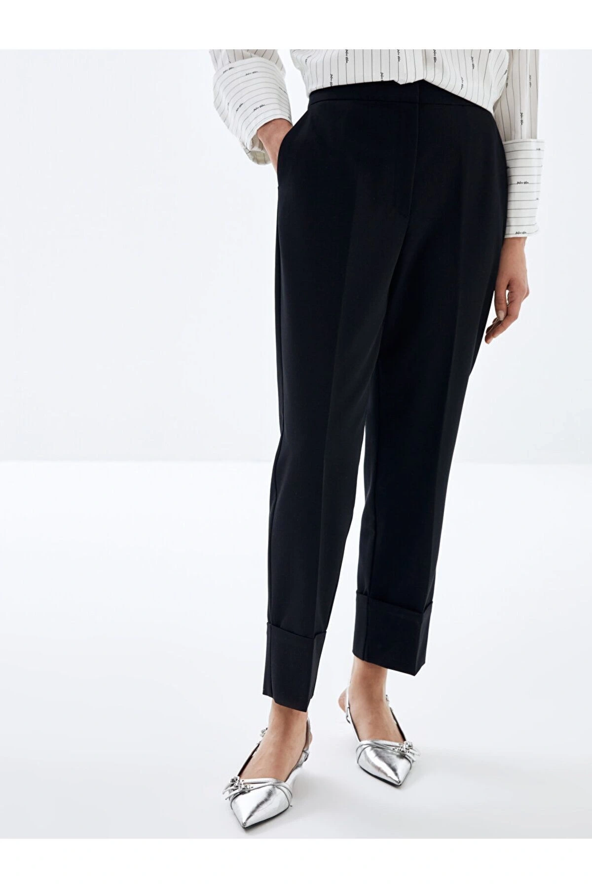 Standart Fit Kadın Cigarette Pantolon