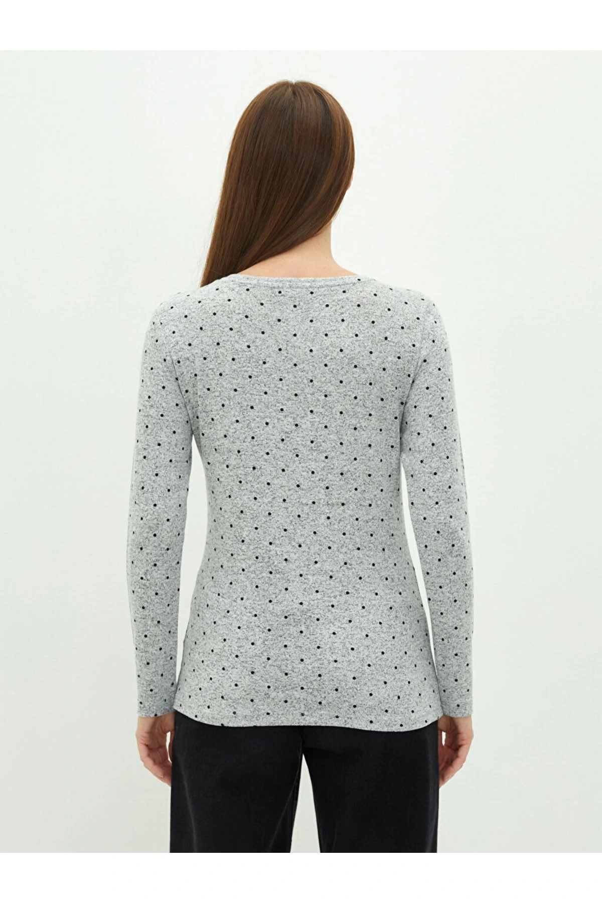 Bisiklet Yaka Puantiyeli Uzun Kollu Kadın Tişört