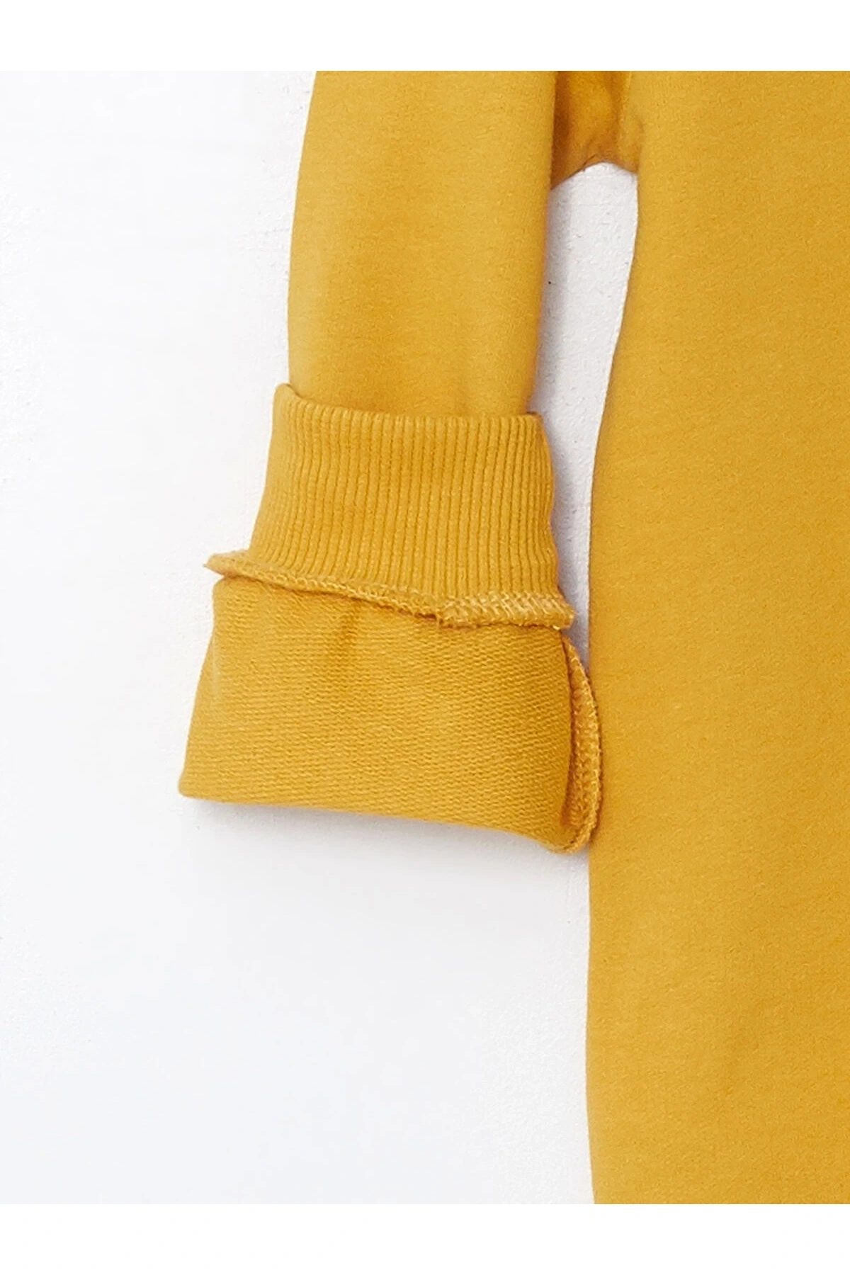 LCW Kids Sari Bisiklet Yaka Uzun Kollu Baskılı Erkek Bebek Sweatshirt ve Eşofman Alt 2li Takım