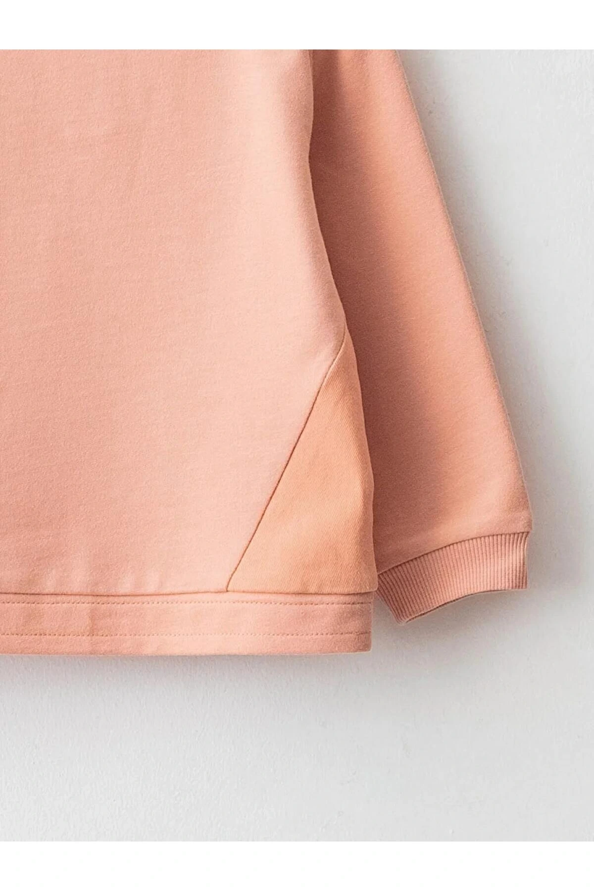 LCW baby Mercan Bisiklet Yaka Uzun Kollu Pamuklu Kız Bebek Sweatshirt ve Pantolon 2li Takım