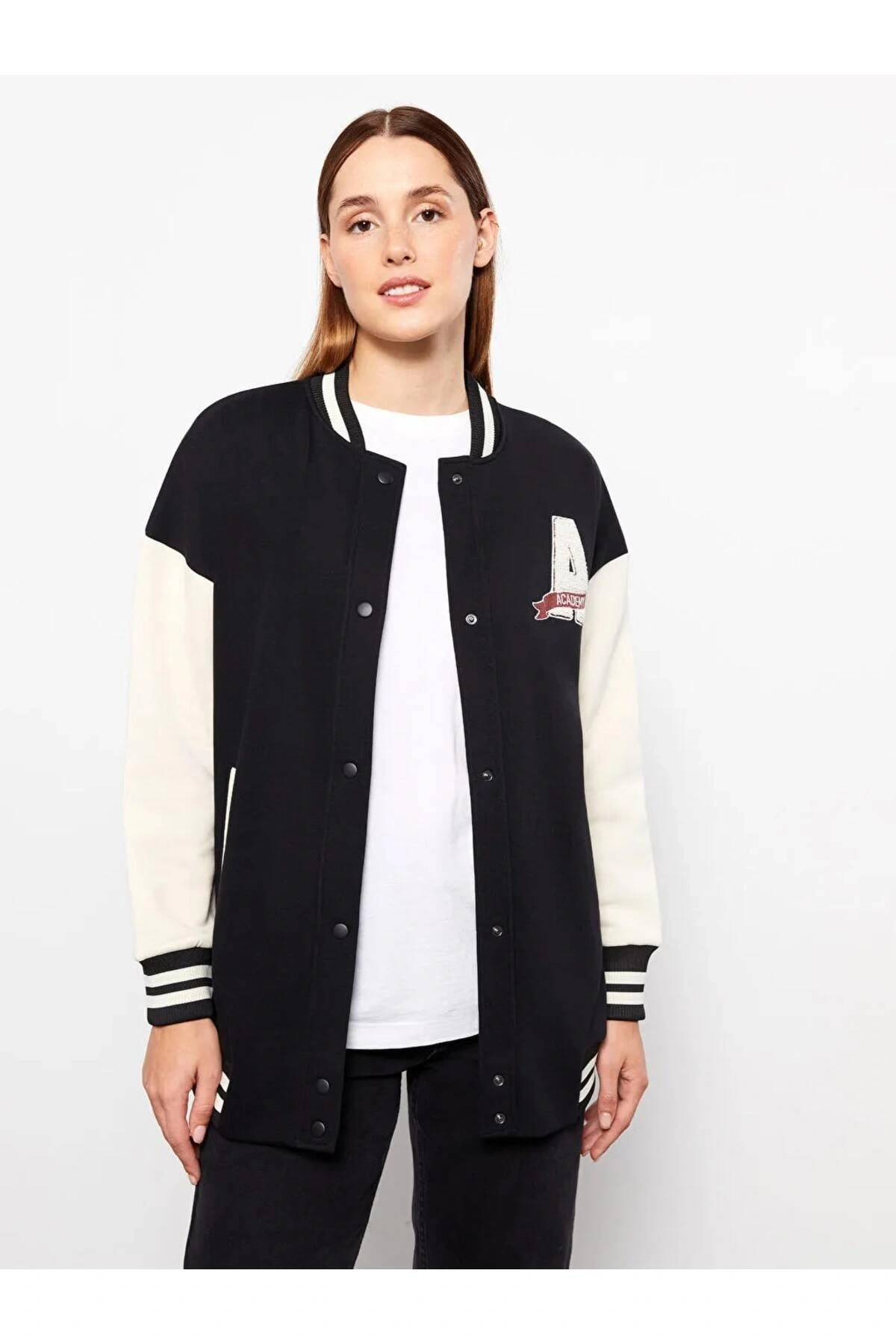 LCW Modest Siyah Bomber Yaka Nakışlı Kadın Kolej Ceket