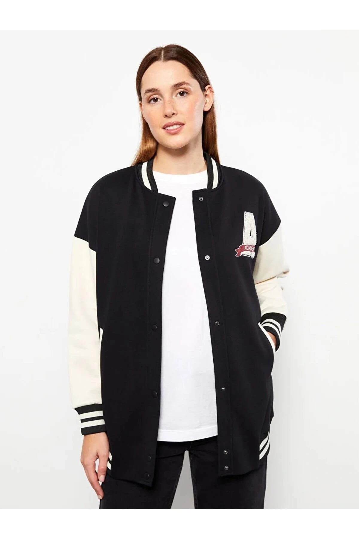 LCW Modest Siyah Bomber Yaka Nakışlı Kadın Kolej Ceket