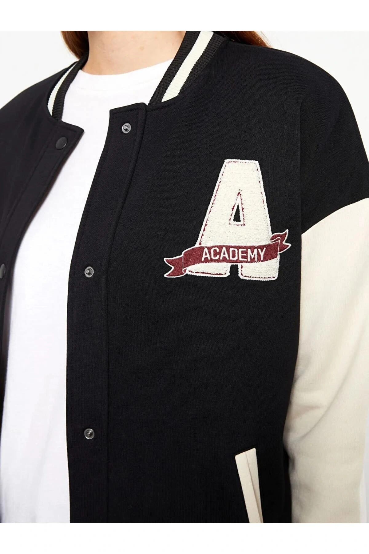 LCW Modest Siyah Bomber Yaka Nakışlı Kadın Kolej Ceket