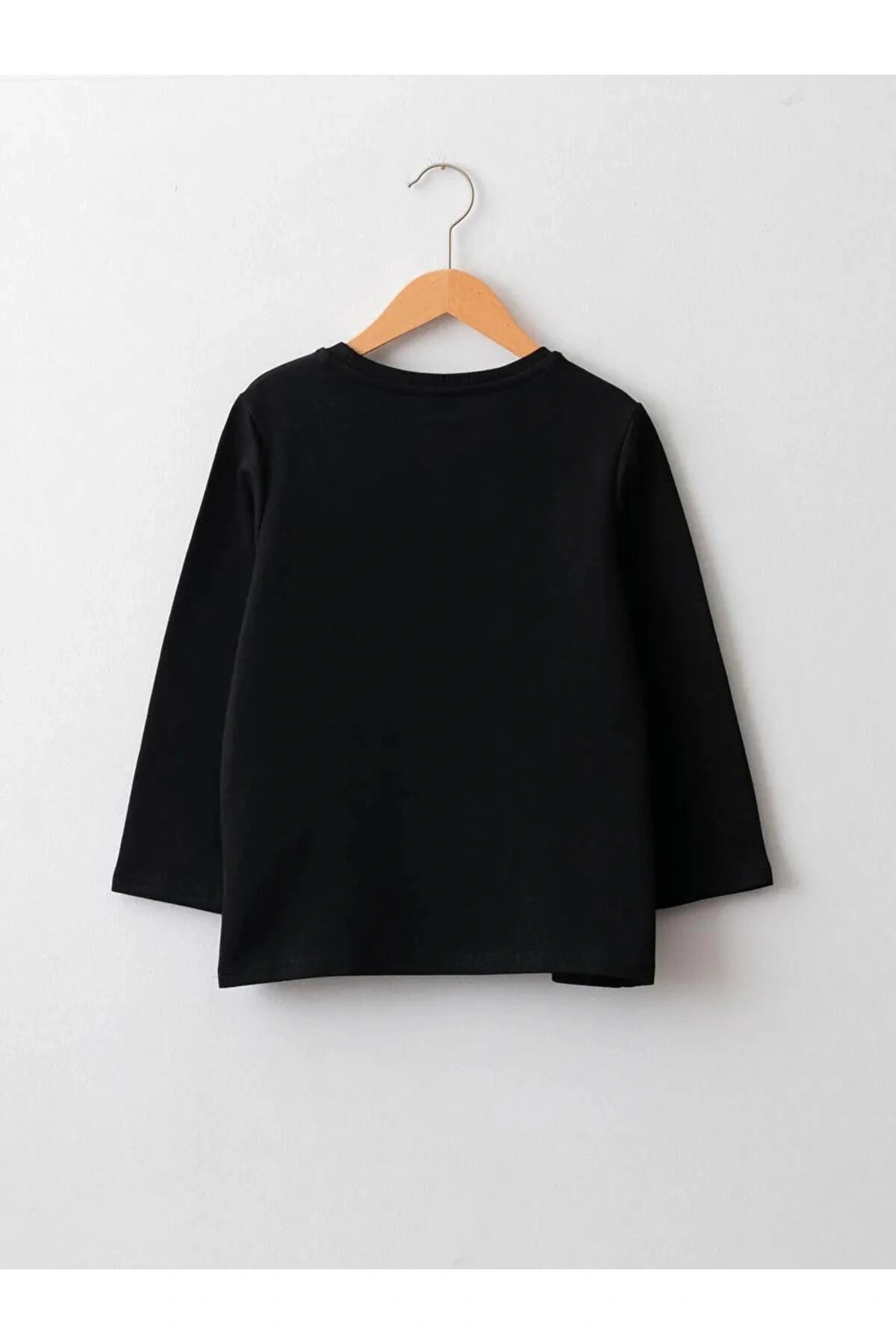 LCW ECO Siyah Bisiklet Yaka Baskılı Uzun Kollu Kız Çocuk Tişört