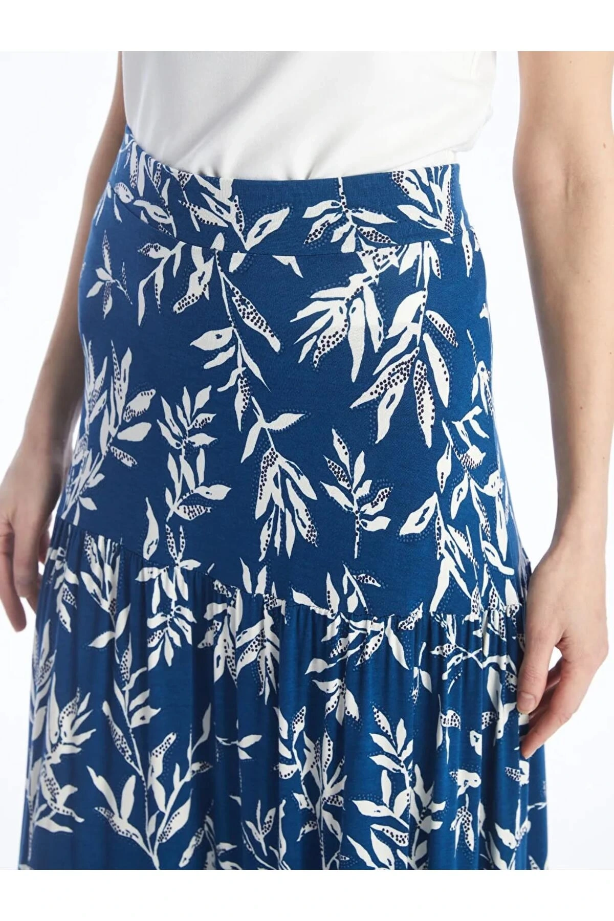 LCW Grace Mavi Beli Lastikli Desenli A Kesim Kadın Etek