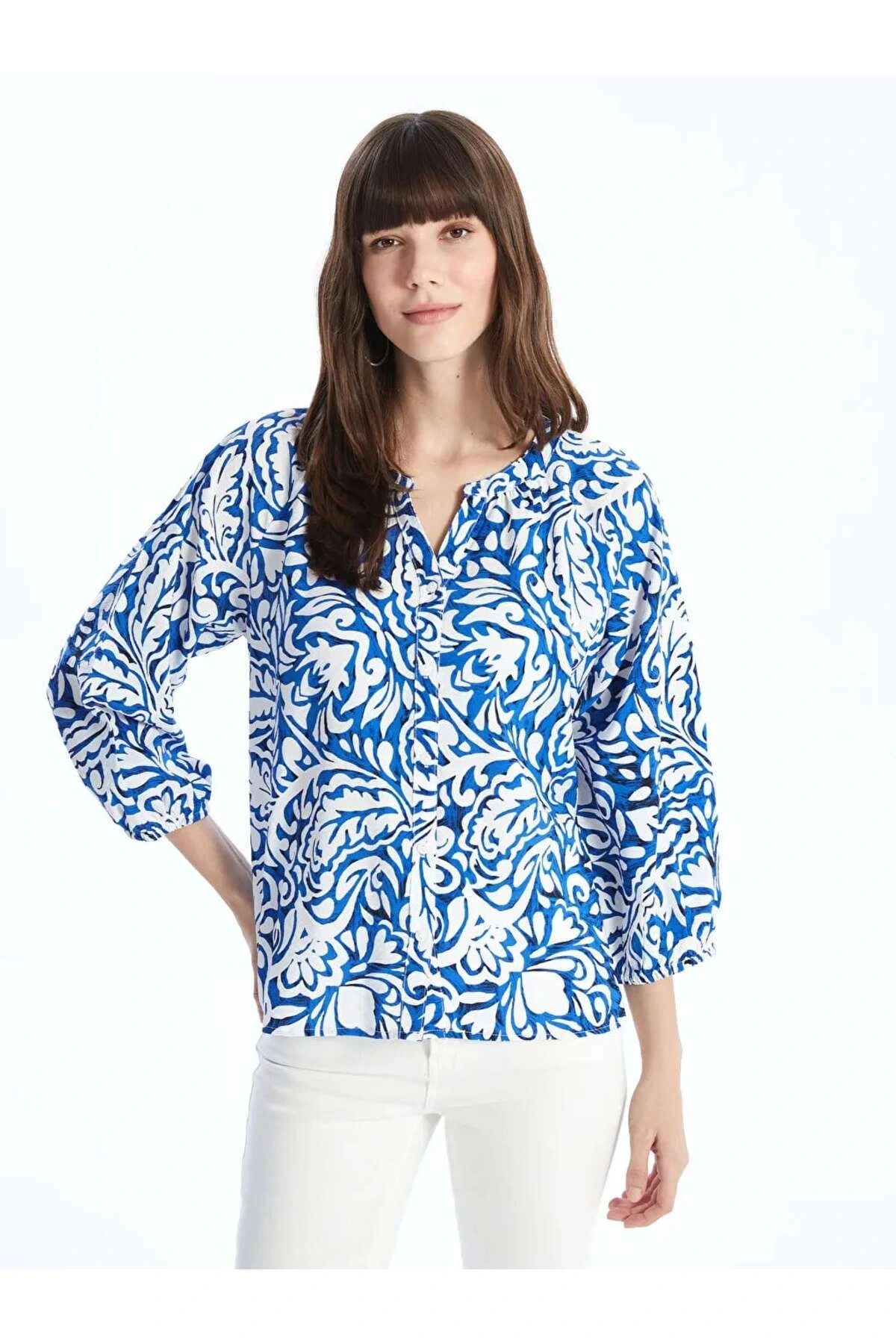 LCWAIKIKI Classic Mavi Kaçık Yaka Desenli Oversize Kadın Bluz