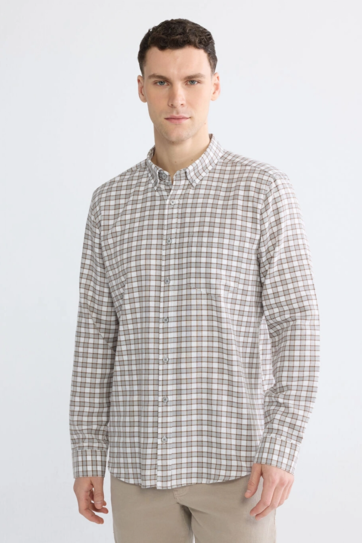 LCWAIKIKI Classic Gri Regular Fit Ekose Gabardin Erkek Gömlek