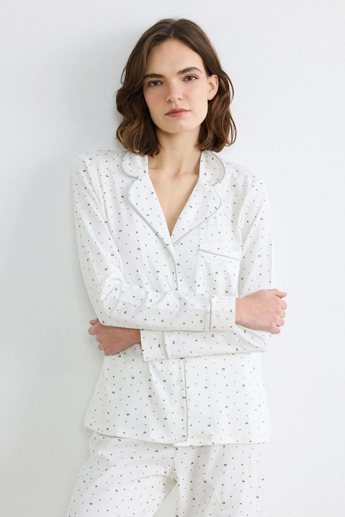 LCW DREAM Ekru Gömlek Yaka Çiçekli Kadın Pijama Takım