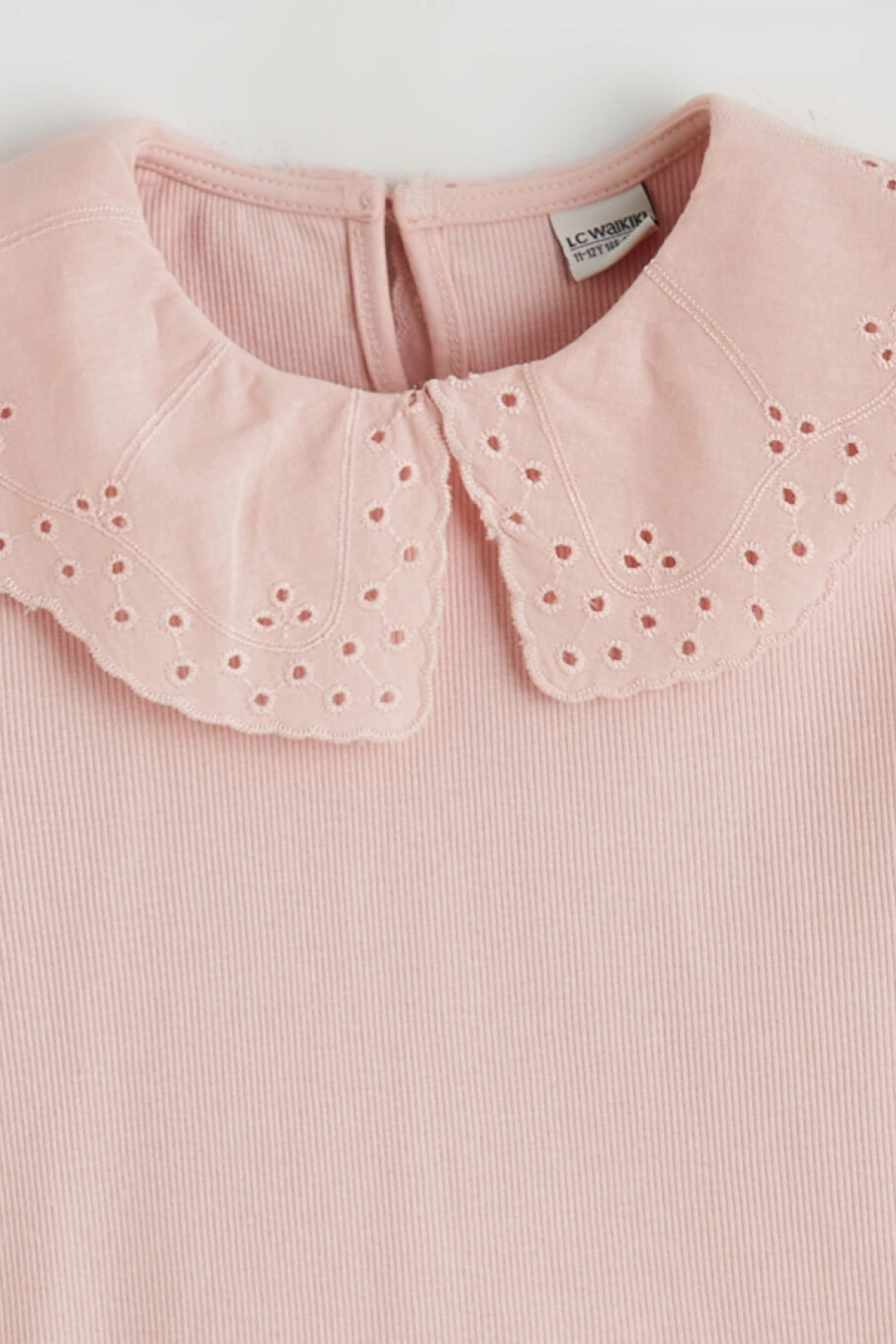 LCW Kids Pembe Bebe Yaka Fisto Detaylı Kız Çocuk Tişört