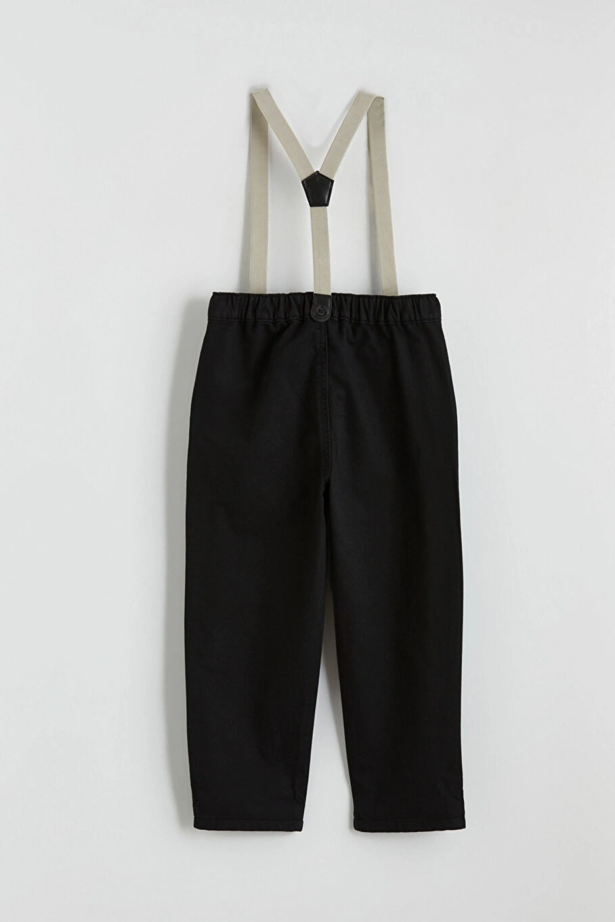 LCW Kids Siyah Beli Lastikli Askılı Erkek Çocuk Pantolon